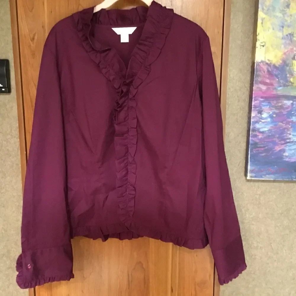 NWOT. Christopher & BanksWomen’s Size XL Ruffled Blouse Wine